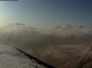 ALASKA VOLCANO OBSERVATORY INFORMATION STATEMENT U.S. Geological Survey Sunday, April 9, 2023, 9:25 AM AKDT (Sunday, April 9, 2023, 17:25 UTC) KATMAI VOLCANO (VNUM #312170) 58°16'44" N 154°57'12" W, Summit Elevation 6716 ft (2047 m) Current Volcano Alert Level: NORMAL Current Aviation Color Code: GREEN Strong northwesterly winds in the vicinity of Katmai and the Valley of Ten Thousand Smokes have picked up loose volcanic ash erupted during the 1912 Novarupta-Katmai eruption and carried it to the