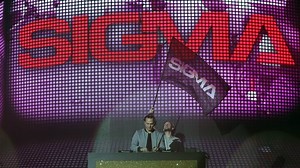 Sigma -'Glitterball' (Live At The Jingle Bell Ball 2016)