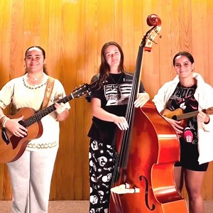 😍🎶 I was browsing YouTube this morning and came across the refreshing, nahenahe mele of @kiliamusic posted by @wearehpr Sometimes living on the continent makes it a little more challenging to discover and receive new music, especially Traditional Hawaiian music. I’m glad I came across these talented young wahine, although I’m sure many of you back home already know them. In any case, check out their profile. I did and saw this sweet rendition of “Kuʻu Wā Liʻiliʻ” they posted. FOLLOW their musi