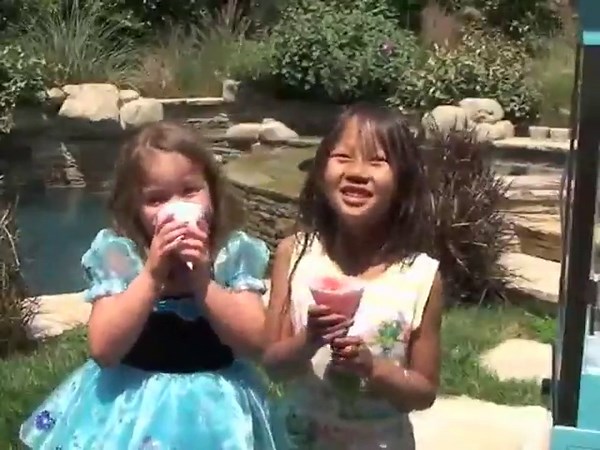 Nostalgia Snow Cone Shaved Ice Machine - Retro Cart Slushie Machine Makes 72 Icy Treats - Includes Metal Scoop, 2 Syrup Bottles, 100 Paper Cups/Spoons, Storage Compartment, Wheels - Blue, 54" Tall