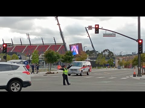Flashing Red Traffic Lights For Stadium Event (Innovation Pkwy & Jacaranda St)