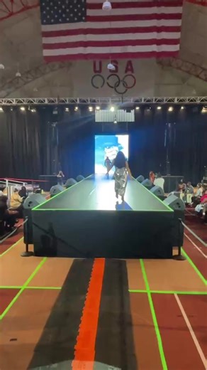 The Model Experience on Instagram: "LIVE @themodelexperience @fashion_week_festival @serenitydollfashions_by_santos"