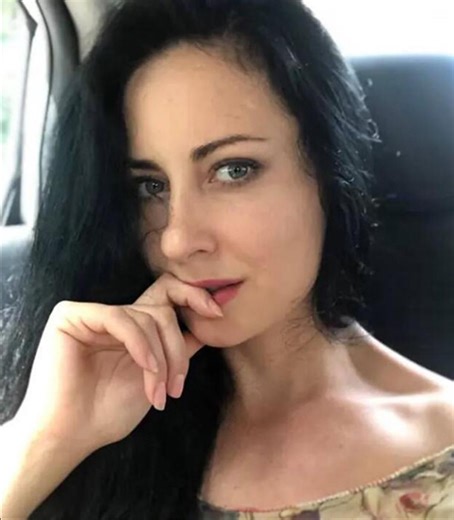 Evgenia Prokopenko: Former Ukrainian Beauty Queen Who Gave Up Glamorous Life to Fight Russian Forces Gets Married in the Trenches