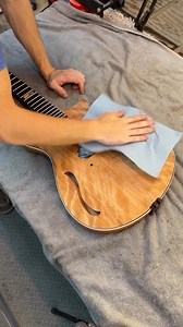 Three rounds of oil @rubiomonocoat, one more rub down with Carnauba wax @peerlesswoodfinish and then assembly. 🤤 I love me an oil finish, it’s this process for every neck. For body’s it’s either this or French polish. I’ve seen concerns online about the protection/durability of these finish’s opposed to spray finishes like poly or nitro. Drying oils and shellac have been used in instrument making for centuries and with proper care, they have successfully preserved countless ancient instruments 