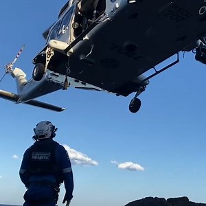 Getting up close and personal! Spectacular footage from a recent NSW Ambulance Paramedic Line Check captured by Wayne C, thanks! | Toll Ambulance Rescue