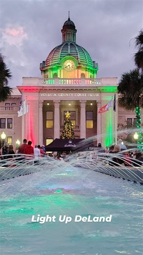 A huge thank you to MainStreet DeLand for putting on one of the best events of the year — Light Up DeLand! ✨ Our artists look forward to this night every season, and it never fails to fill us with holiday cheer. Thank you to everyone who stopped into the gallery to enjoy our free cookies and cider, and an extra thank you to those who picked up holiday décor, ornaments, gifts, and cards. Your support means the world to us. ❤️ We absolutely loved seeing families share the joy of art with their chi
