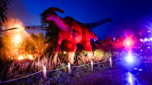 Lightning strike sets animatronic dinosaur ablaze in Derby