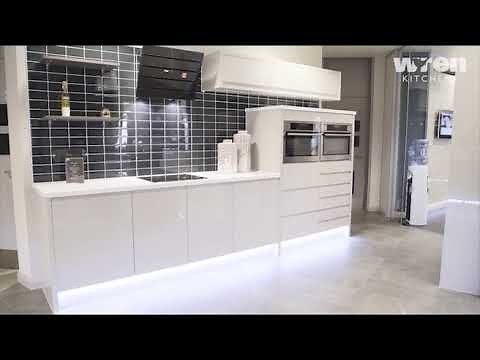 Wren Kitchens: Handleless Pebble Gloss