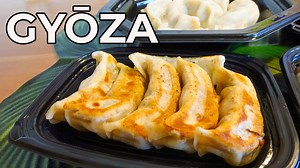 GYŌZA - Nuova puntata di cibo a domicilio in Giappone: oggi abbiamo mangiato a casa dei buonissimi gyōza. Buona visione! #gyoza #ciboadomicilio #giappone | Tommaso in Giappone