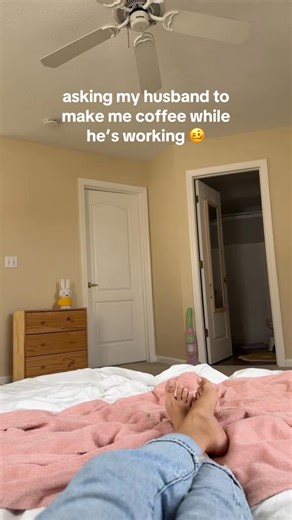 UPDATE for those asking why i don’t just drink decaf coffee…soooo i used to but then i read that the chemicals used in the decaffeination process are really bad for you and i’ve been scared to drink it since. i’m so sorry, i hope this doesn’t ruin it for those of you who drink decaf 🙈 the good news is: there is a swiss water method of removing the caffeine which doesn’t use any chemicals. it is of course a little bit pricier than traditional decaf and for me personally it’s just not worth it be