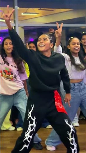 Not everyone can dance happily like this ☺️ Kurunegala village 💜