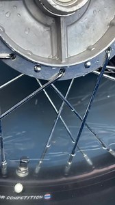 191K views · 2.5K reactions | Hinde na ginamitan ng airlock tubeless rimset #vulcanizingmarunong #vulcanizingtireman #TireChangerMachine #vulcanizingjob #vulcanizare #VulcanizingShop #Vulcanizing #tireman | Master K | Facebook