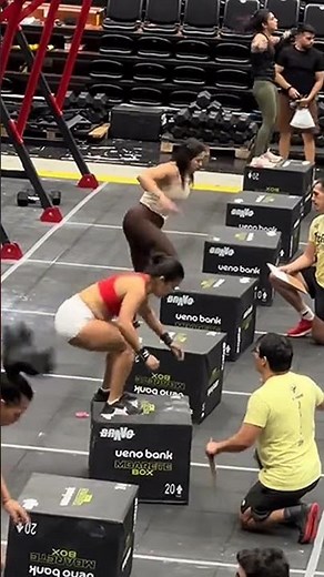 Suele pasar competencia crossfit saltos al cajon