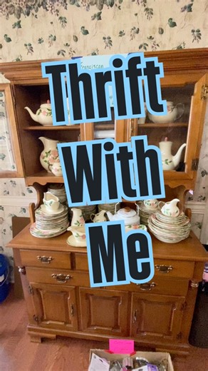 10K views · 238 reactions | This is the largest collection of Franciscan Desert Rose that I have ever seen! What a stunning display! #thriftwithme #vintagethrifting #secondhand #estatesale #estatesalefinds #desertrose #daphnestreasures | Daphne’s Treasures | Facebook