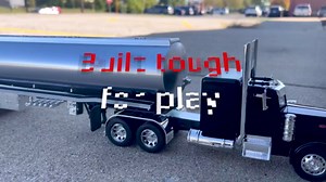 Shop72 Peterbilt 379 Diecast Trucks American FuelX Oil Tanker 1:32 Scale – Diecast Toy Semi Truck with Trailer, Big Toy Long Hauler 18 Wheeler, Gift for Collectors and Truckers