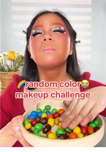 Tantangan Makeup Tahun Baru: Pilih Warna Acak!
