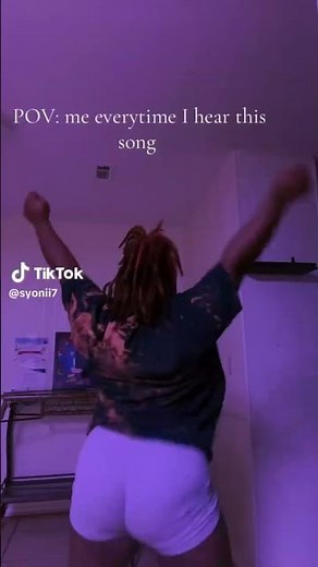 Big Booty twerk try not to cum