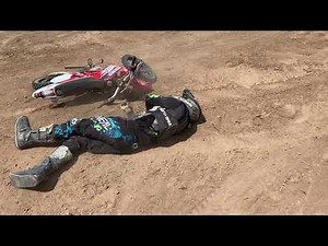 Apollo db-x18 125cc pit-bike at motocross track (pitbike on track)