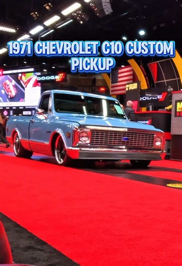 1971 Chevrolet C10 Custom Pickup Showcase