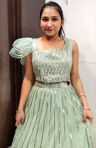 2.5K views · 13 reactions | Designer dresses For any query or order booking, please whatsapp on 7217818481 or 8376918925, but please on any one and from Monday to Saturday, 11 to 7 pm #dress #gown #lehangadesigns #fancydress #fashion | Aarti saree | Facebook