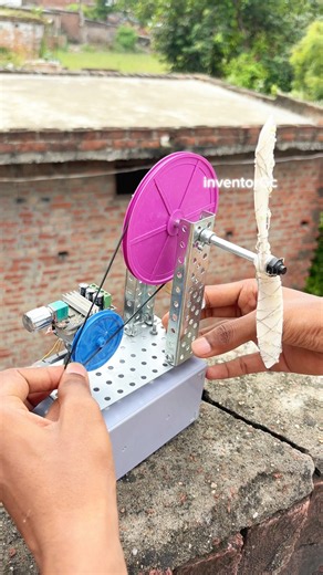 High Speed 2 Wing Drone Propeller Powered by Belt & Pulley with Micro RGB Lights