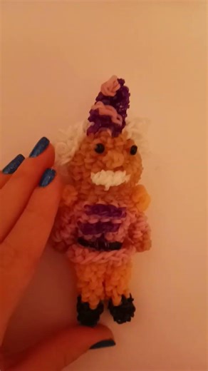 Loomigurumi nut cracker!! @gingercel4 #loomigurumi #rubberbands