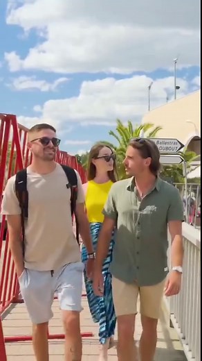 Camping Montpellier Plage ⭐⭐⭐ on Instagram: "🩵 PALAVAS LES FLOTS 🩵 Connaissez-vous la station de Palavas-Les-Flots tout près de Montpellier ? C'est le moment de venir profiter de vos vacances, au Camping Montpellier Plage. Toujours + de fun, d'animations : on profite à fond ! 📹 Un grand merci à L'Office de Tourisme de Palavas @palavastourisme pour ces magnifiques vidéos tournées sur notre station. Pour réserver pour vos vacances cet été ou un week-end prolongé de printemps : C’est par ici 👋 