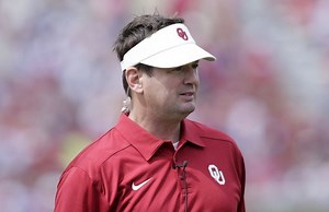 Bob Stoops retiring after 18 seasons at Oklahoma