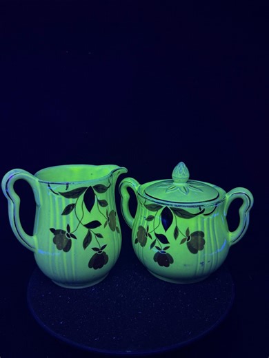 Vintage Hall's Uranium Glazed Mary Dunbar Jewel Tea Autumn Leaf Sugar & Creamer Set - Etsy