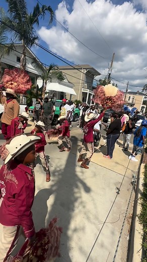 each Sunday, the social aid and pleasure clubs of New Orleans parade through their respective Neighbourhood showcase in elaborate outfits, brass bands in different divisions of dancers that are known as secondlines #jazz #neworleans Glen David Andrews Band | Glen David Andrews Band