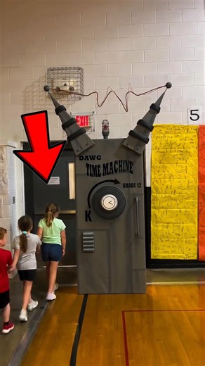 This School’s Time Machine Looked Too Real😲⏱️
