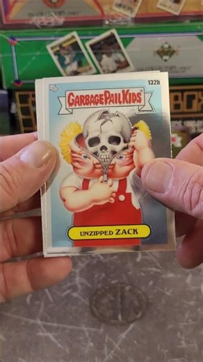 So much fun in this Chrome Garbage Pail Kids Pack!