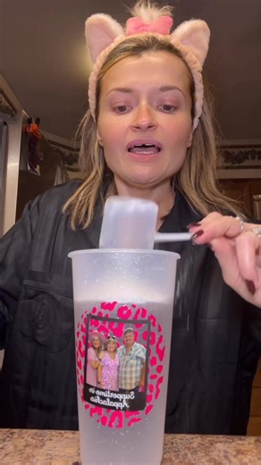 Good Monday Morning. I hate Mondays lol. Protein water here; https://glnk.io/54jl/jessica8c5 Use code Kitty • Have a great Monday! #protein #morningroutine #mondaymorning #ProteinShake #proteinwater #morningvibes | Watch Kitty Shrink