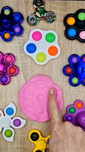 Popit Satisfying Fidgets Spinners! 🎲 🥳 🤣 #satisfying #funny #asmr #squishy #shorts