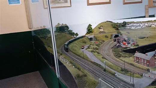 A 00 Gauge Model Railway at Holt Station. 🏴󠁧󠁢󠁥󠁮󠁧󠁿 For the full video please see Henry's Adventures the YouTube channel. https://youtu.be/eXIOxdrJa_M?si=JWgXhE1qK3UIMNJw | Henry's Adventures