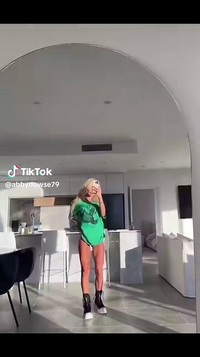 user31862676372 sur TikTok