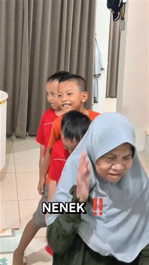 Sampai terkaget kaget neneknya #short #shorts #shortvideo #viral #viralvideo #viralshorts #fyp