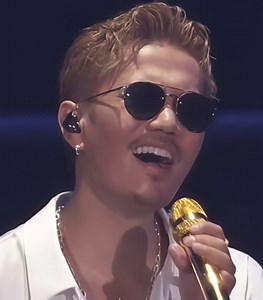 EXILE ATSUSHIの魅力溢れるLIVEパフォーマンス