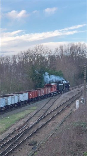 92043’s down Mineral Train to Loughborough. 📸🚂 #train #greatcentralrailway #9f #steamgala