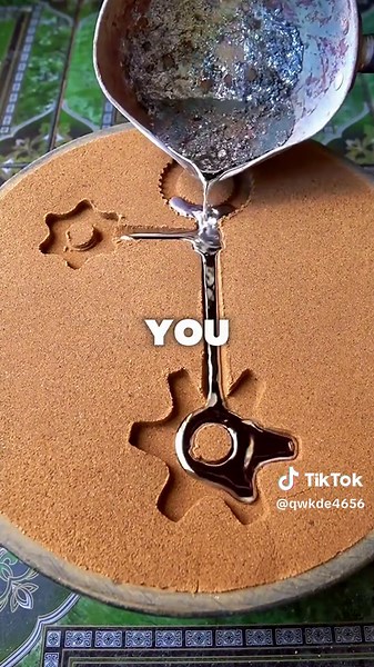 Batman Family Meets Danny Phantom in Unique Crossover