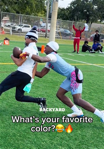 This QB threw a DOT on the run‼️😳 #blur #blurred #touchdown #footballskills #fyp