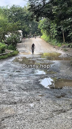 Bunny hop #cycling #fbreelsfypシ゚viralシ #fblifestyle | Chris