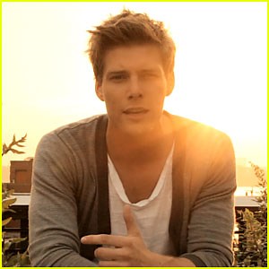 Hunter Parrish’s ‘Sitting At Home’ – Exclusive Video Stills!