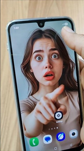 What is the Tiny Green Dot on your Samsung? 🕵️‍♂️