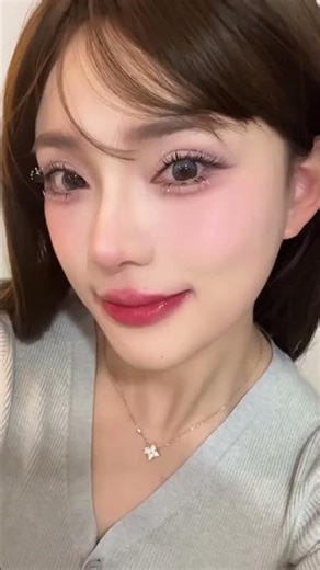 Transform Your Eyes: Lash Essence Before & After Makeup Magic