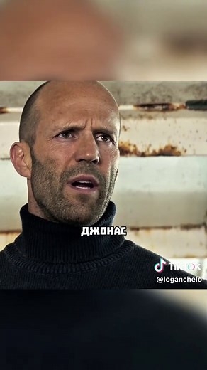 Megalodon Hunts Jason in Movie Clip