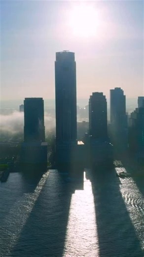 Kitap Kulübü on Instagram: "What is the matrix? It is control of mind. “Nosce Te Ipsum” “Kendini Bil” İnsan tepkileri içinde en belirgini, gerçeği reddetmektir. -Matrix İllüzyonu fark edebildiğinde, hakikati deneyimleyeceksin. Zihin hareketlerini gözlemlediğinde, düşüncelerin yönetilebileceğini öğreneceksin. Oyunu kurallarına göre oynadığında, hayatının nasıl değiştiğini göreceksin. D&R mağazalarında ve Tüm Kitapçılarda 📌 Dr.com.tr, hepsiburada.com.tr, bkmkitap.com, trendyol.com, amazon.com.t