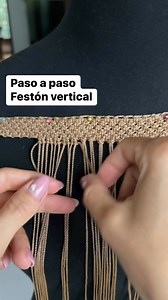 Paso a paso: Nudo Festón vertical 👉🏼 tutorial completo en el curso Baul de Tutoriales (link en mi perfil @laquintaencasa) #macrame #macrametutorial | La Quinta en Casa