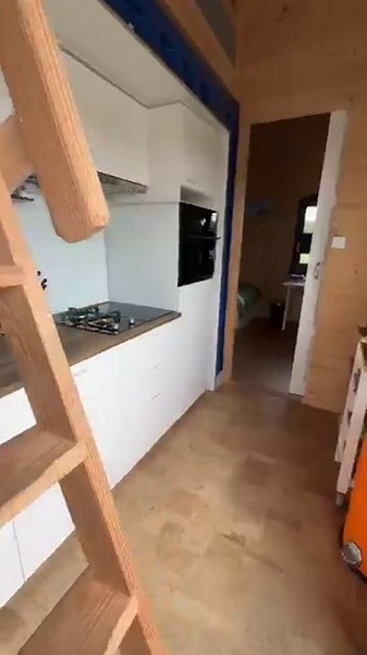 Prefab home tour: modern design near Amsterdam