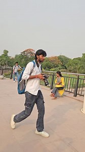 1.6M views · 91K reactions | Zoom kar ke dekha 藍 #gudduvlogs #reaction #delhi #prank #viral Guddu Vlog Guddu Vlogs | Guddu Vlog | Facebook